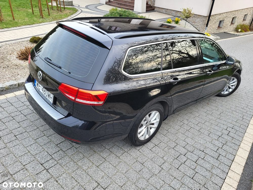Volkswagen Passat - 11