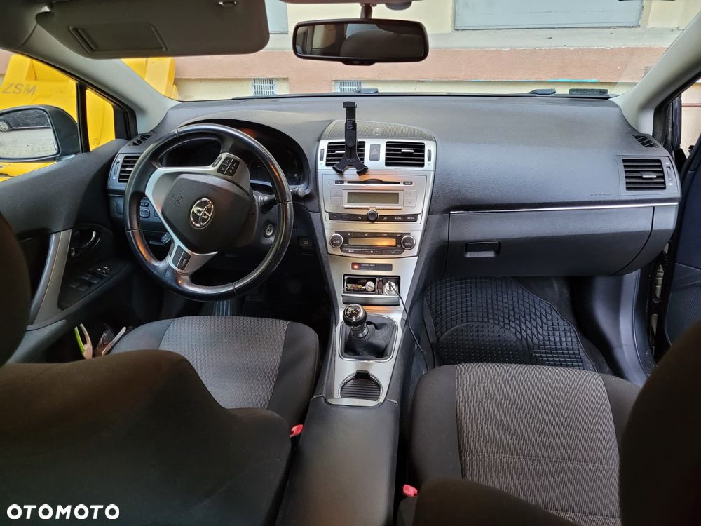Toyota Avensis 2.0 D-4D Premium - 14