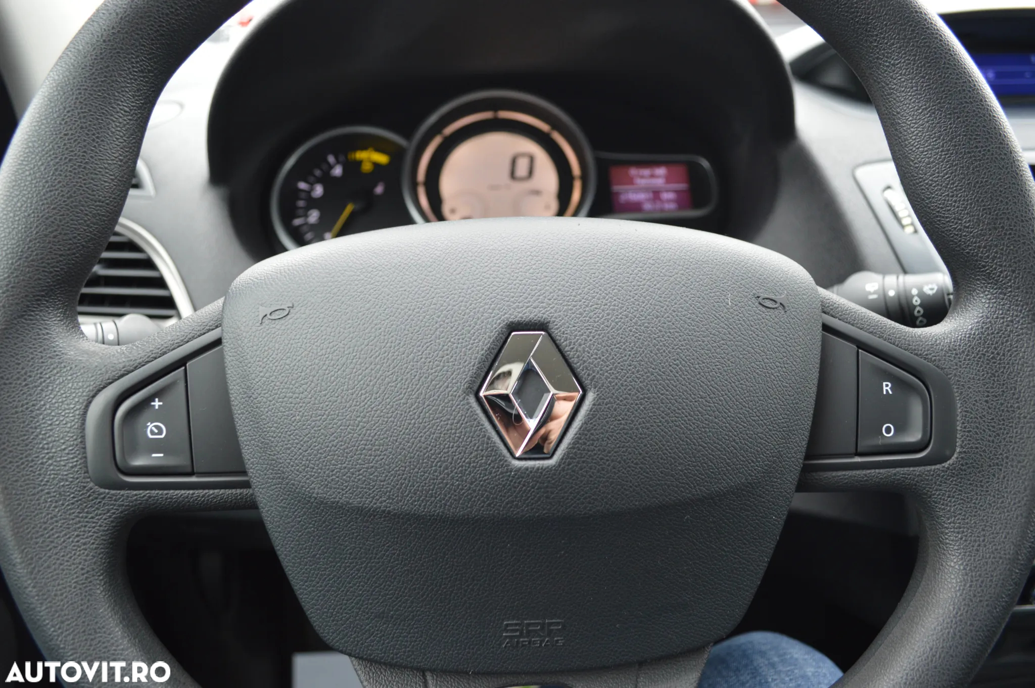 Renault Megane Blue dCi Business - 21