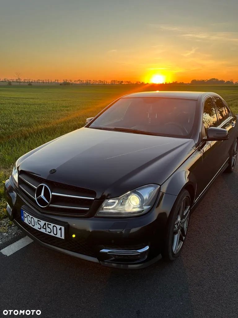 Mercedes-Benz Klasa C 180 AMG Line - 1