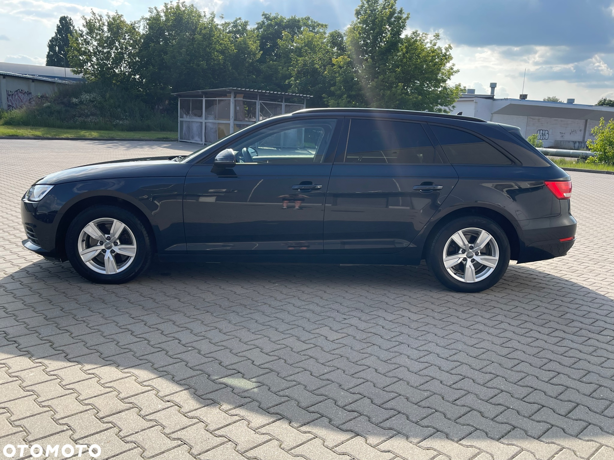 Audi A4 2.0 TDI - 11
