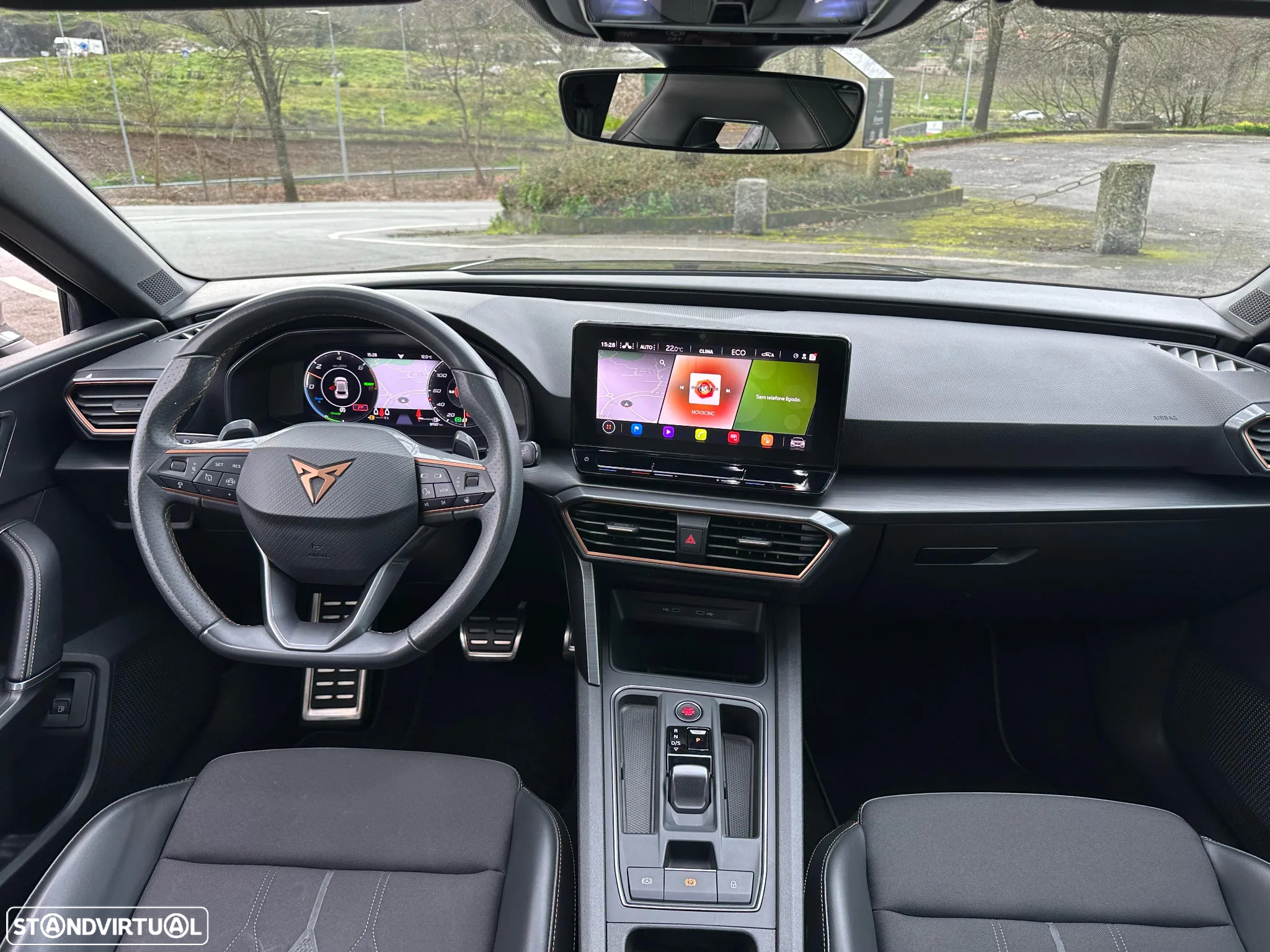 Cupra Leon 1.4 e-Hybrid DSG - 27