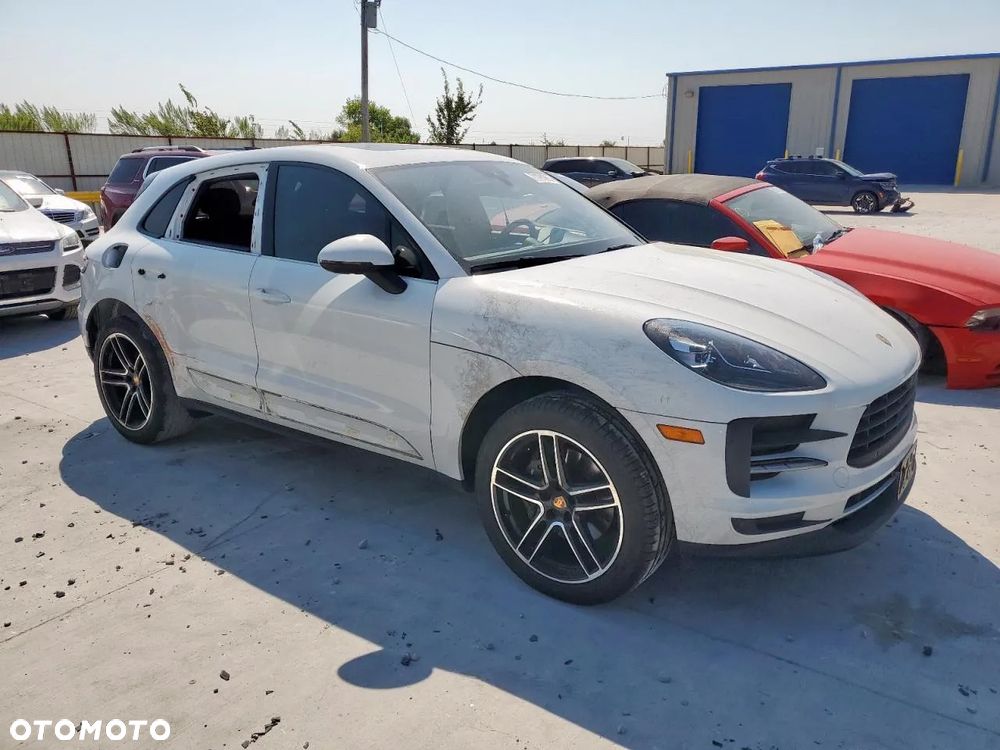 Porsche Macan - 4