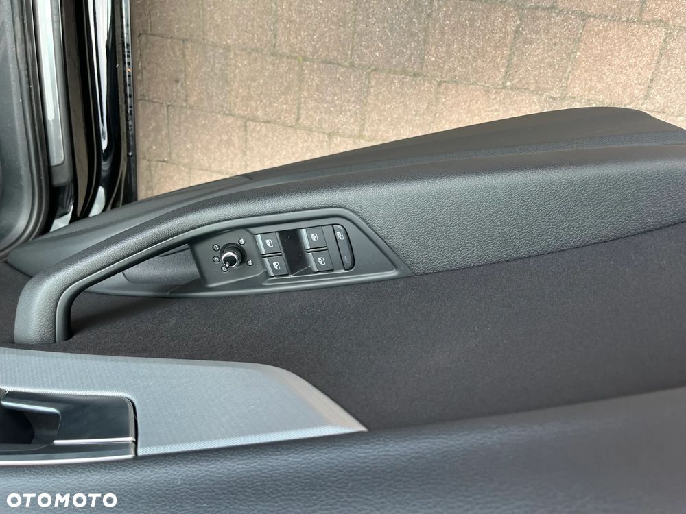 Audi A4 Avant 2.0 TDI S tronic quattro sport - 12