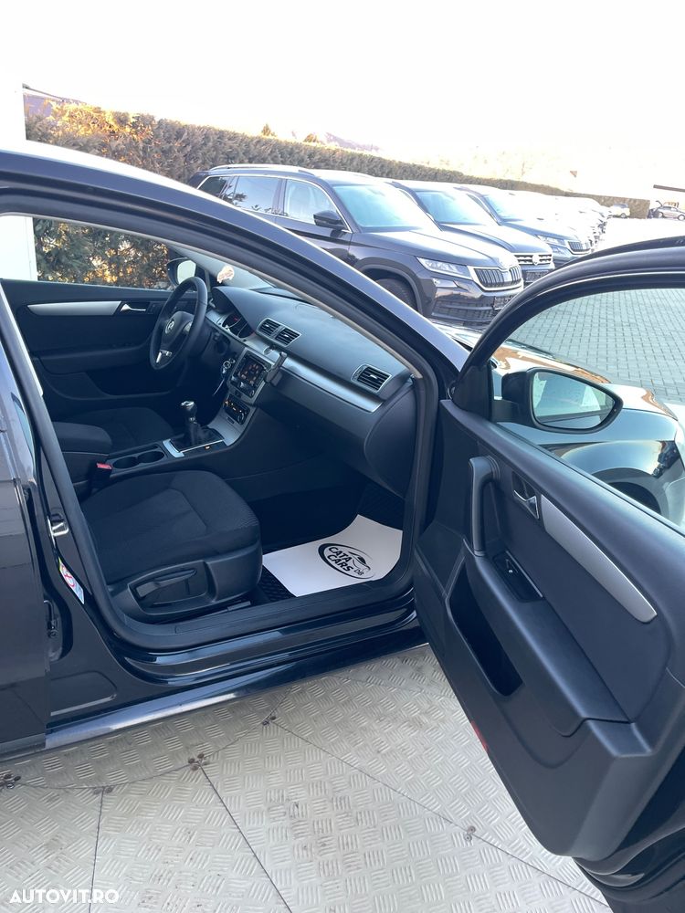 Volkswagen Passat 2.0 TDI BlueMotion Tehnology Comfortline - 24