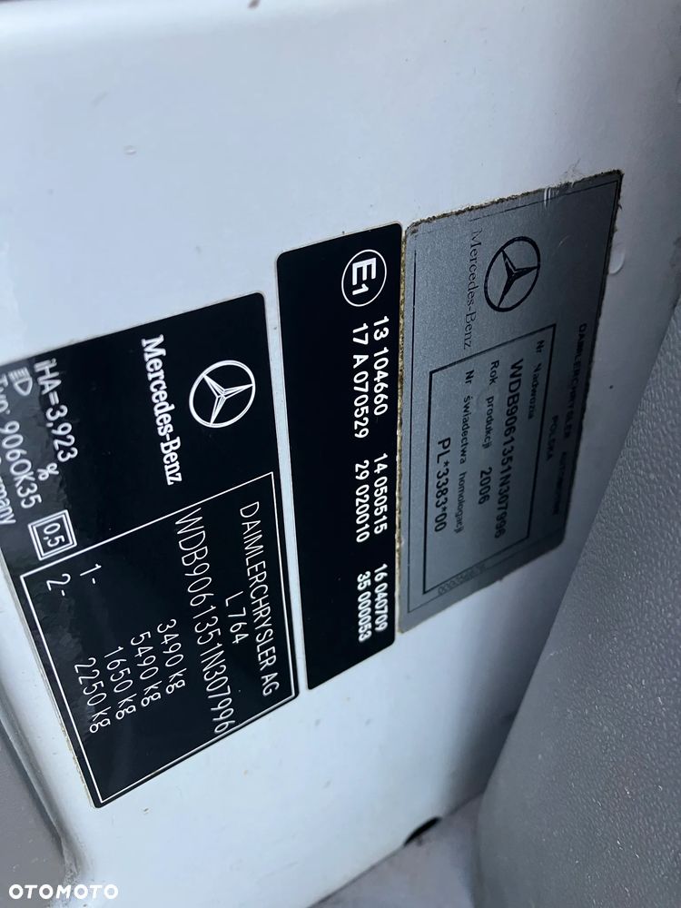 Mercedes-Benz Sprinter - 26