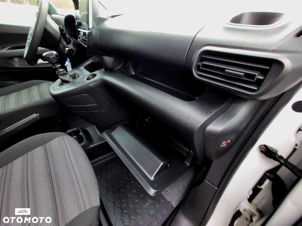 Opel Combo - 19
