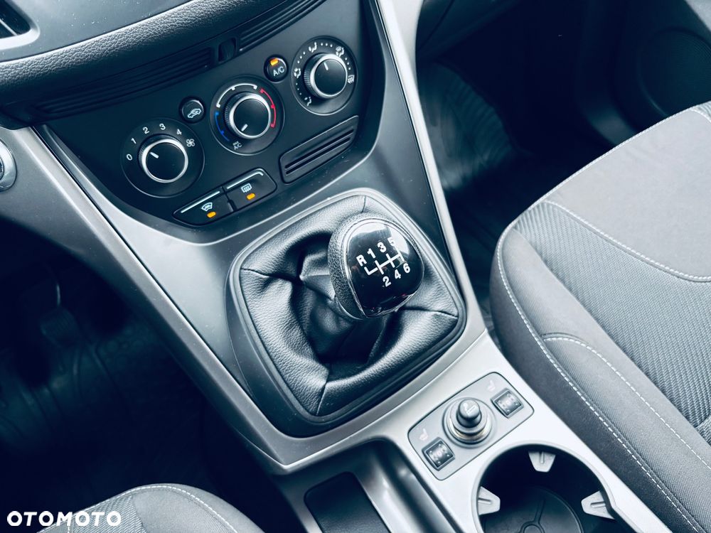 Ford Kuga - 30