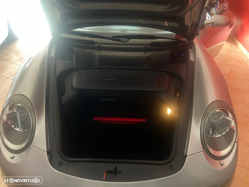 Porsche 911 Série F - 33