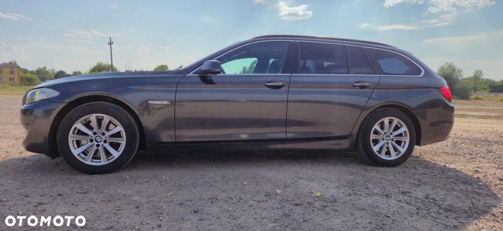 BMW Seria 5 520d Touring - 16