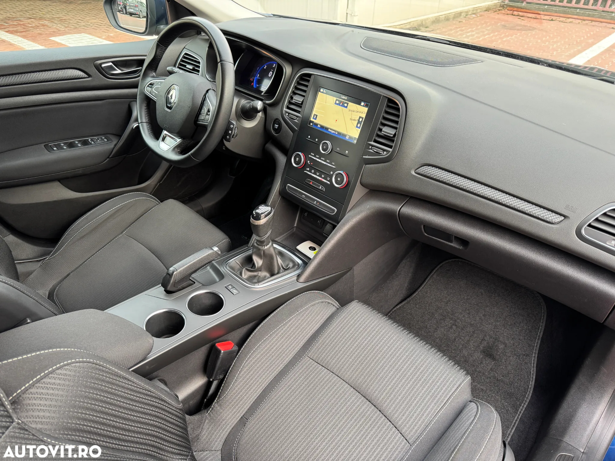 Renault Megane Grandtour BLUE dCi 115 BUSINESS EDITION - 13