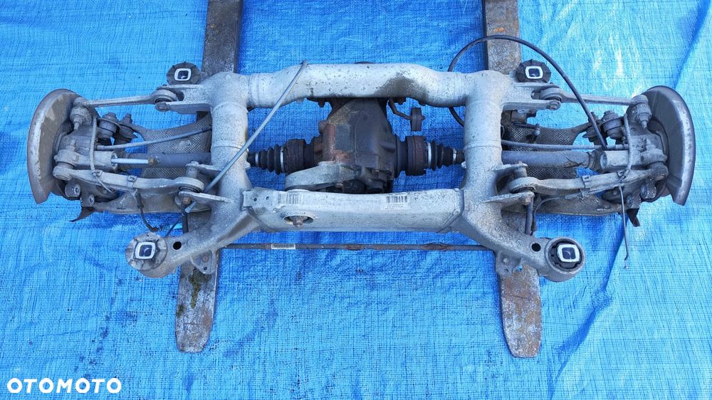 ZAWIESZENIE TYŁ TYLNE KOMPLETNE SANKI BELKA ZWROTNICA PIASTA WAHACZ MOST DYFER DYFERENCJAŁ 3.91 3,91 PÓŁOŚ LEWA PRAWA  6770842 7560606 BMW E63 E64 LCI LIFT 630i 3.0i N53 - 1