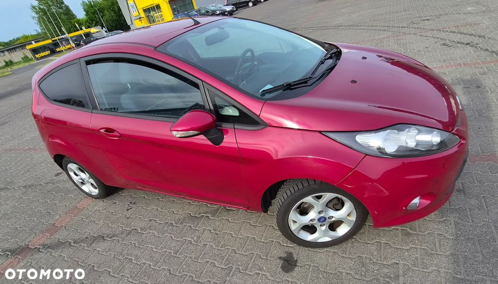 Ford Fiesta 1.25 Ambiente EU5 - 1