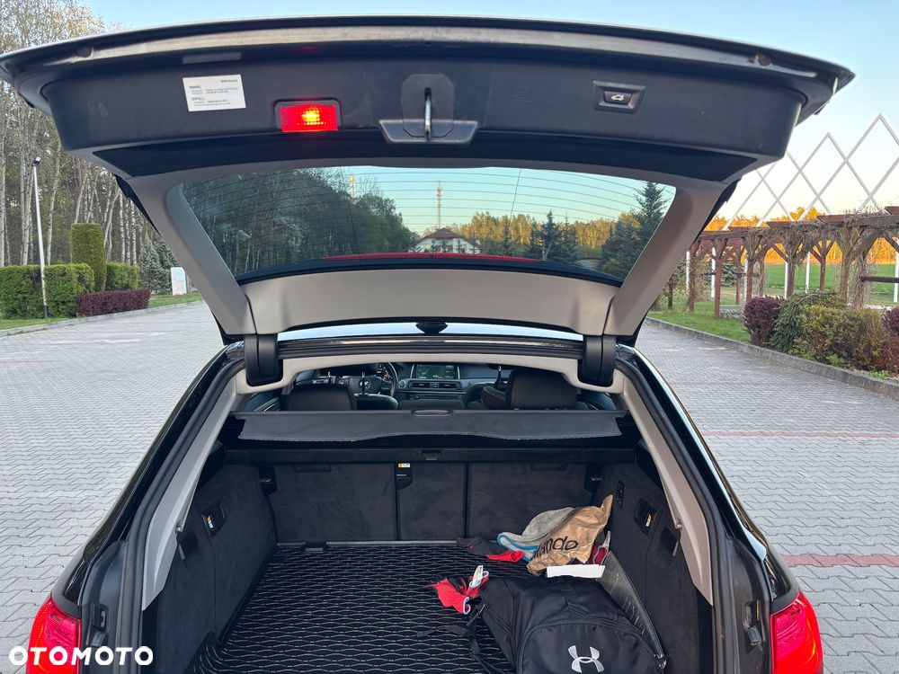 BMW Seria 5 520d xDrive Luxury Line - 19