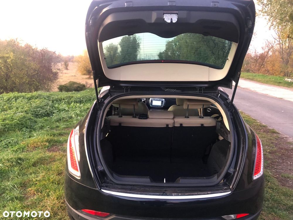 Lancia Delta 1.8 T-Jet Platino Sportronic - 7