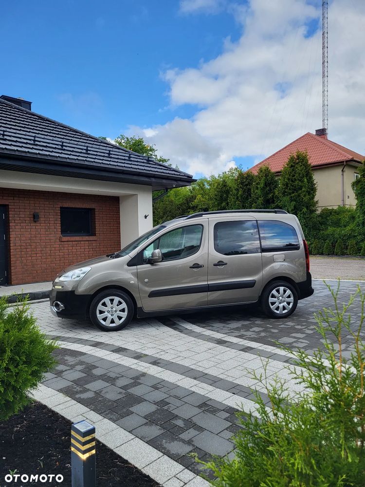 Peugeot Partner 1.6 HDi Outdoor 7os - 13