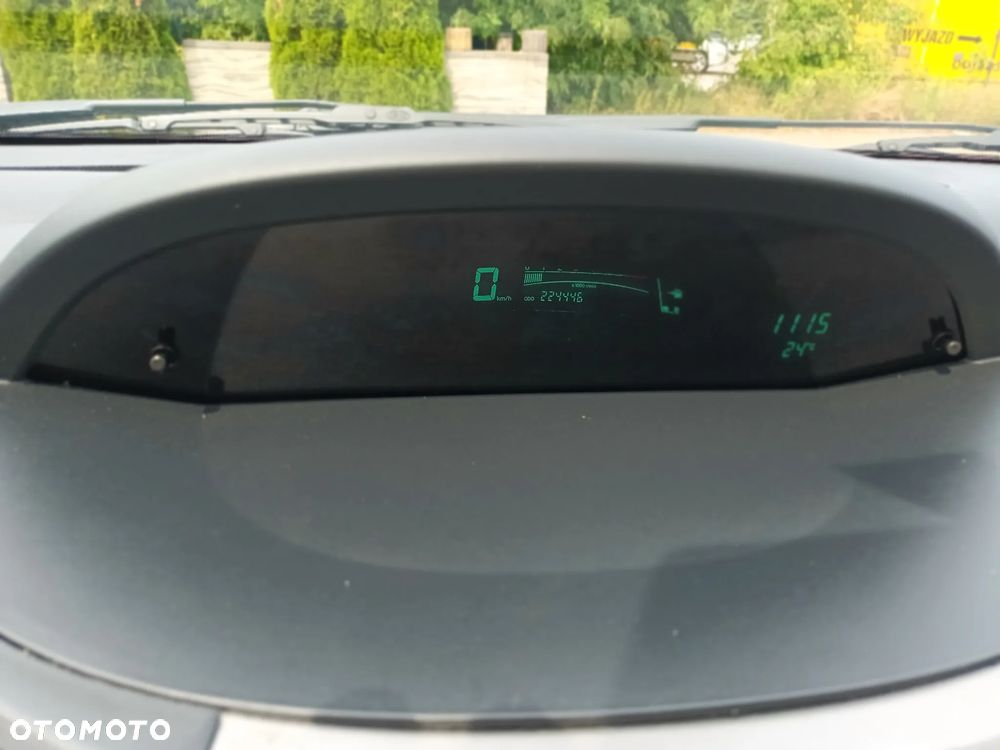 Toyota Yaris - 13
