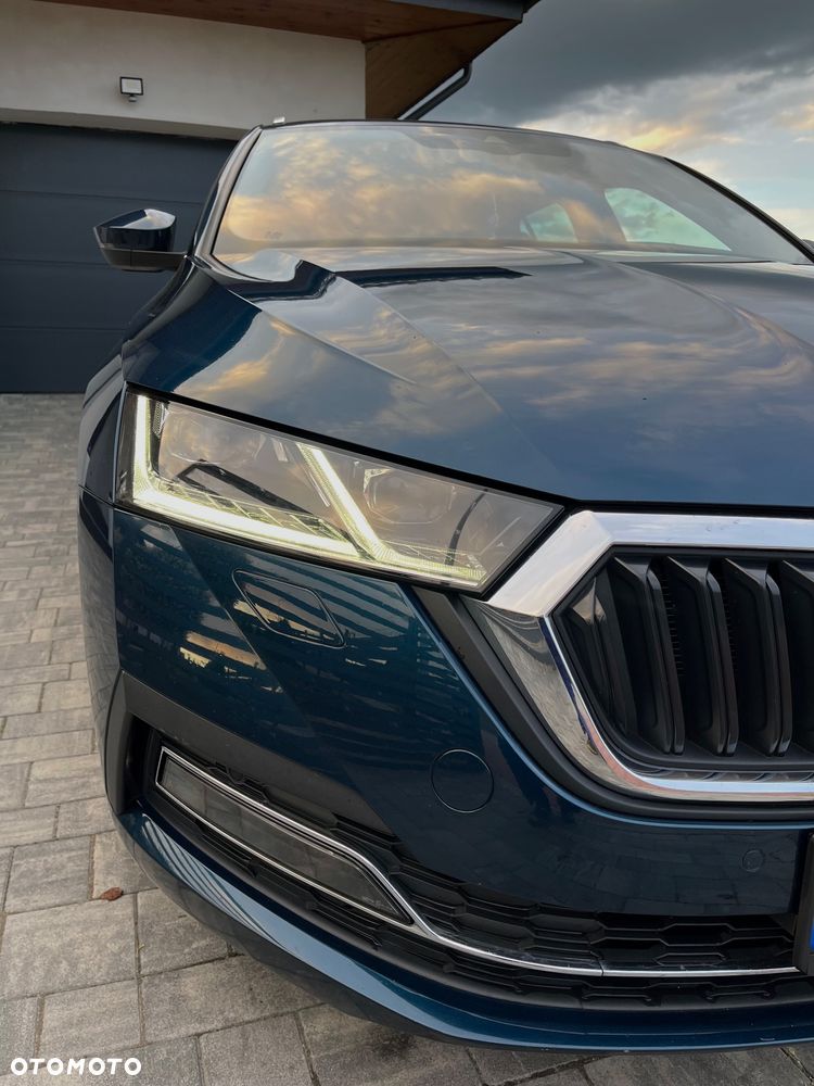 Skoda Octavia 2.0 TDI DSG Exclusive - 4