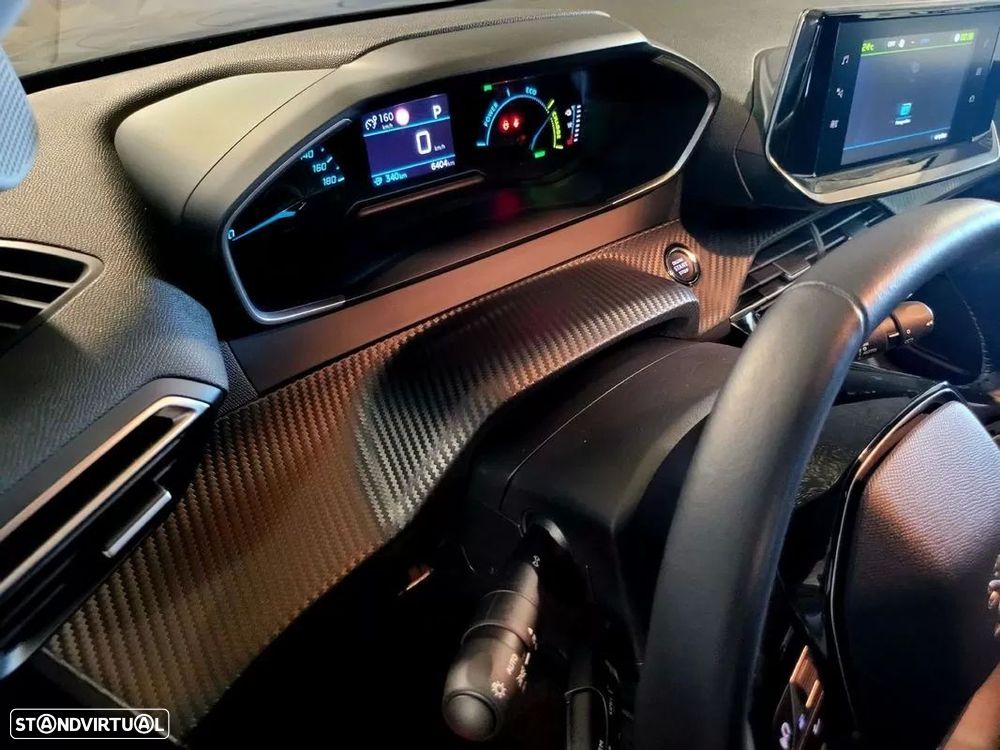 Peugeot e-208 Allure - 22