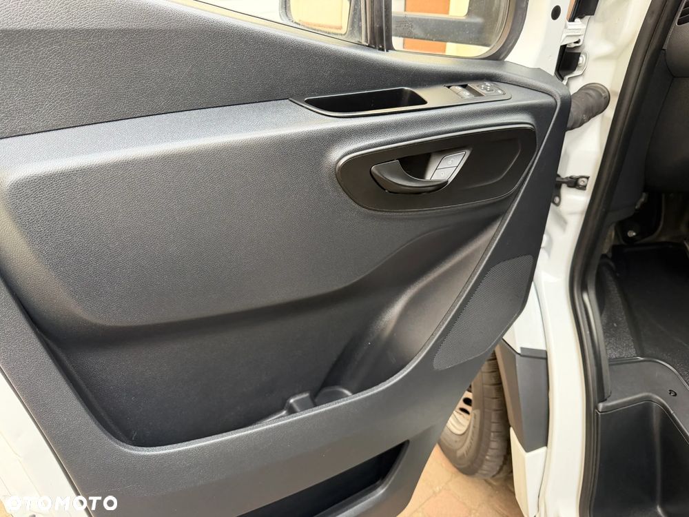 Mercedes-Benz Sprinter Izoterma Winda - 17
