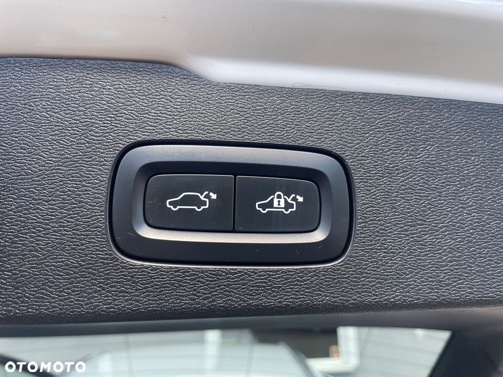 Volvo V60 B4 D Geartronic Momentum - 27