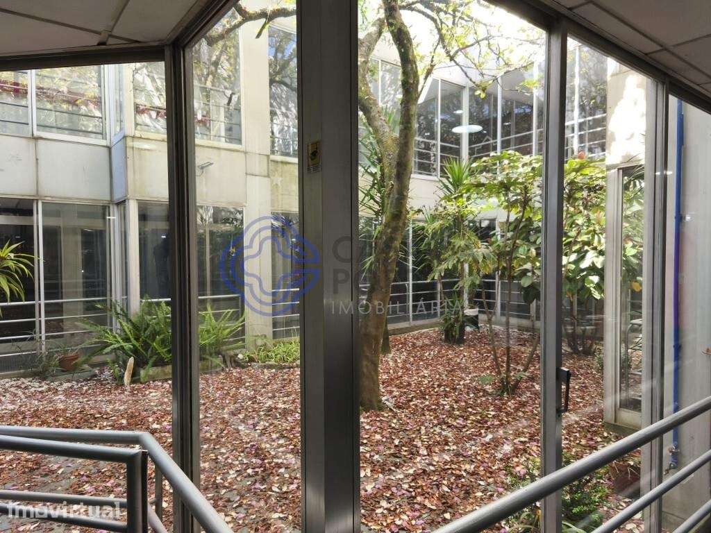 Loja à venda – Centro Comercial Sirius | Casa da Música, Porto - Grande imagem: 2/4