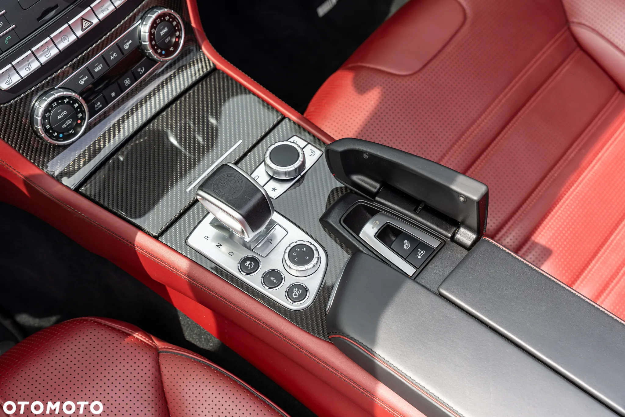 Mercedes-Benz SL AMG 63 - 24