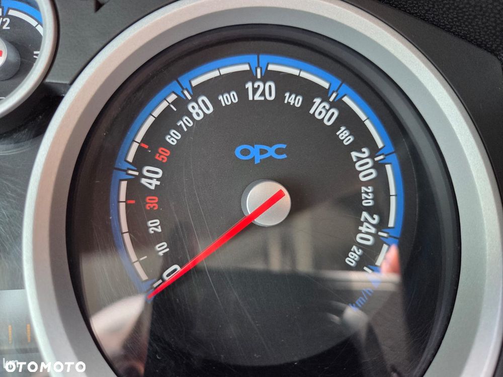 Opel Zafira OPC - 27