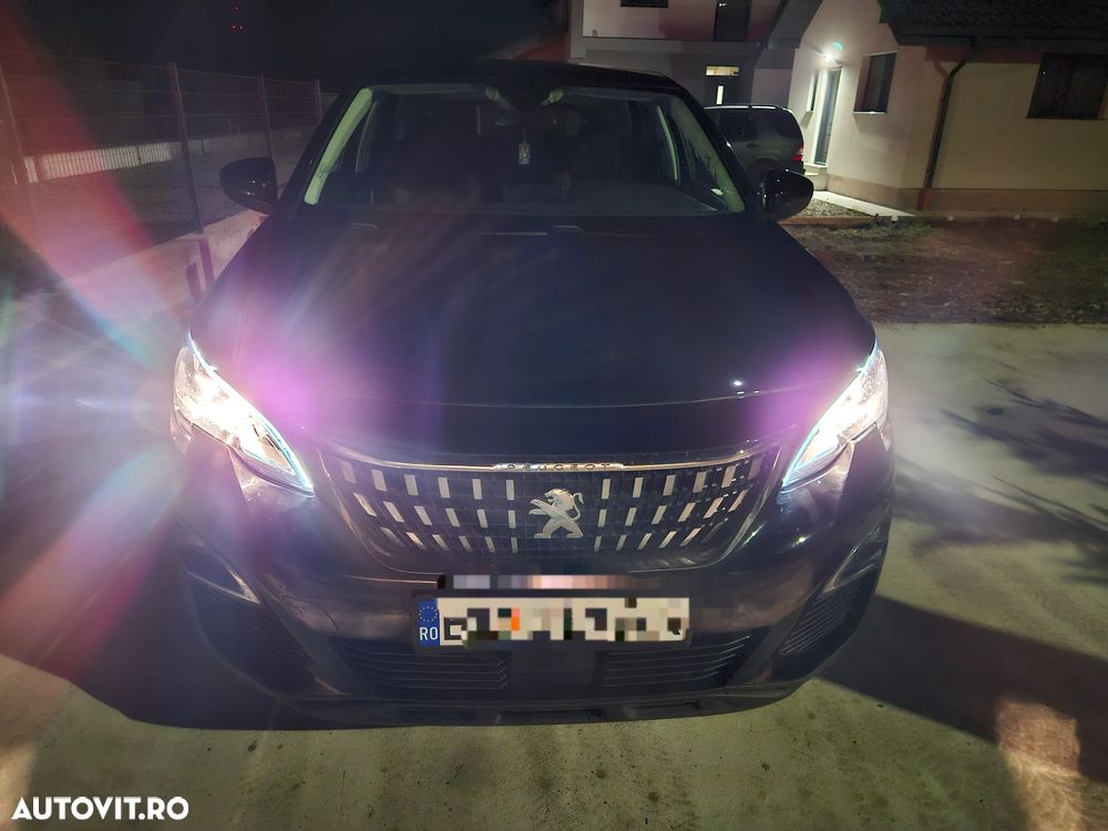 Peugeot 3008 PureTech 130 Stop & Start GPF EAT8 Allure - 1