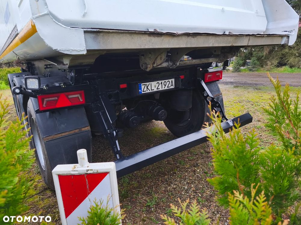 Schmitz Cargobull SKI 24 - 9