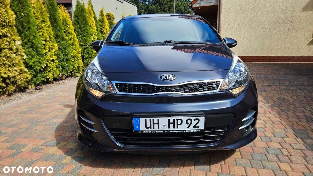 Kia Rio - 12