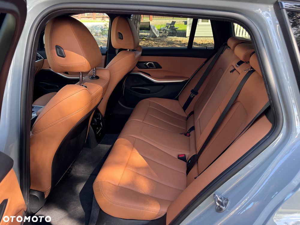 BMW Seria 3 320d xDrive mHEV M Sport - 21