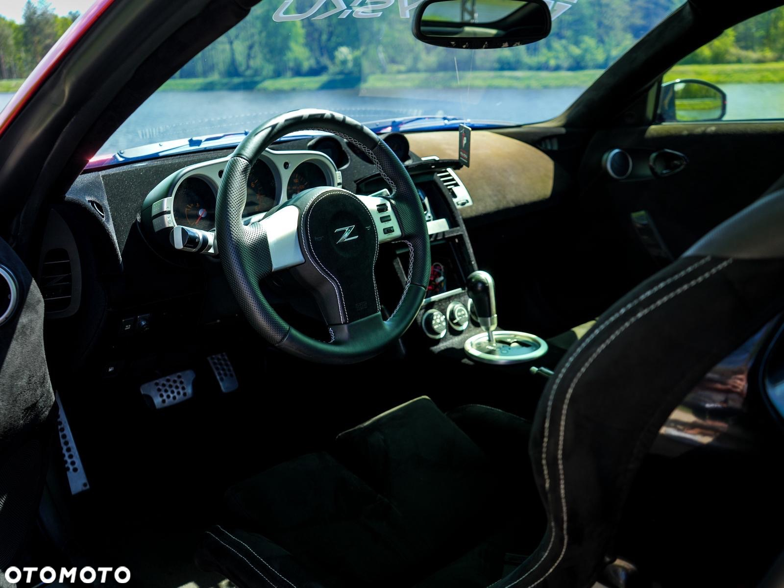Nissan 350 Z - 7