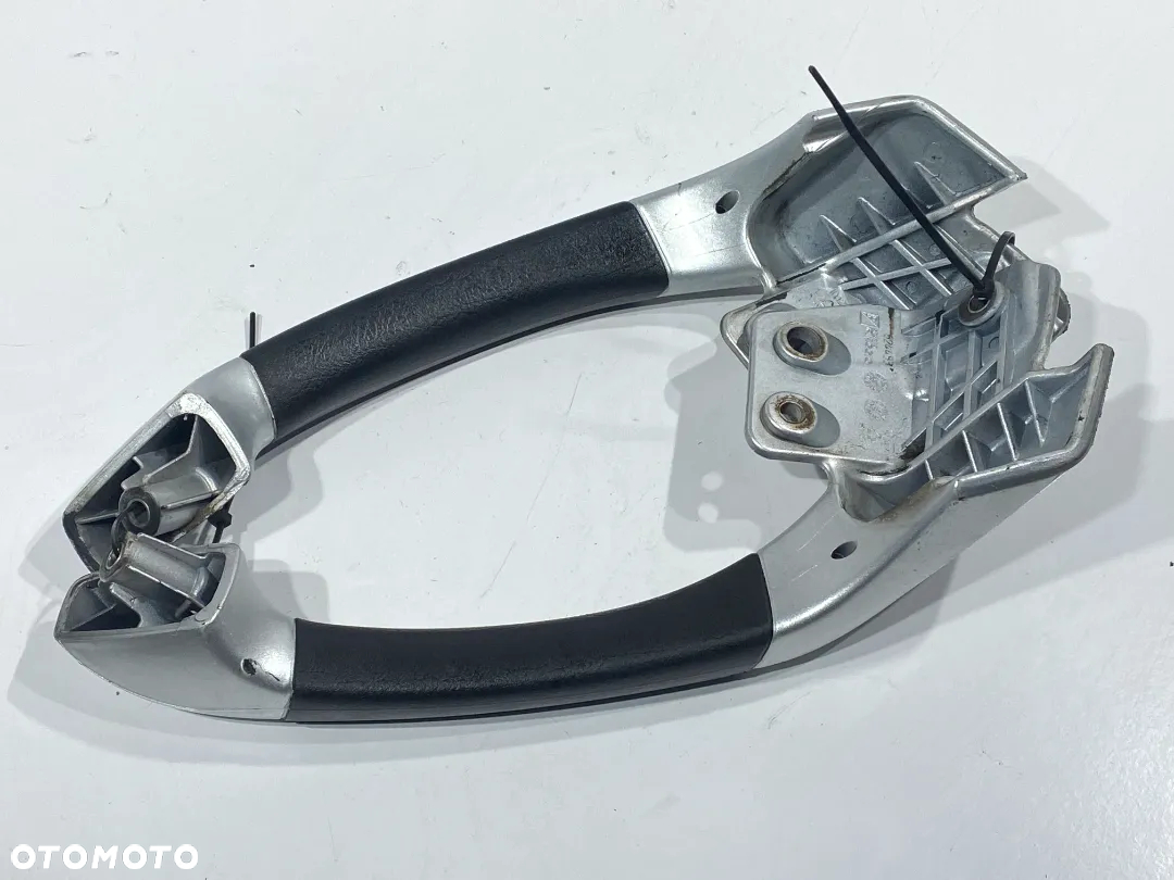 Trzymanie pasażera  Piaggio MP3 400/500 - 3