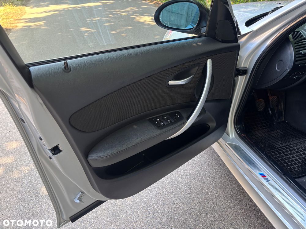 BMW Seria 1 - 25