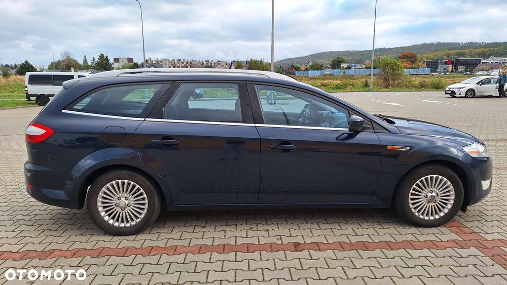 Ford Mondeo 2.0 Ambiente - 10