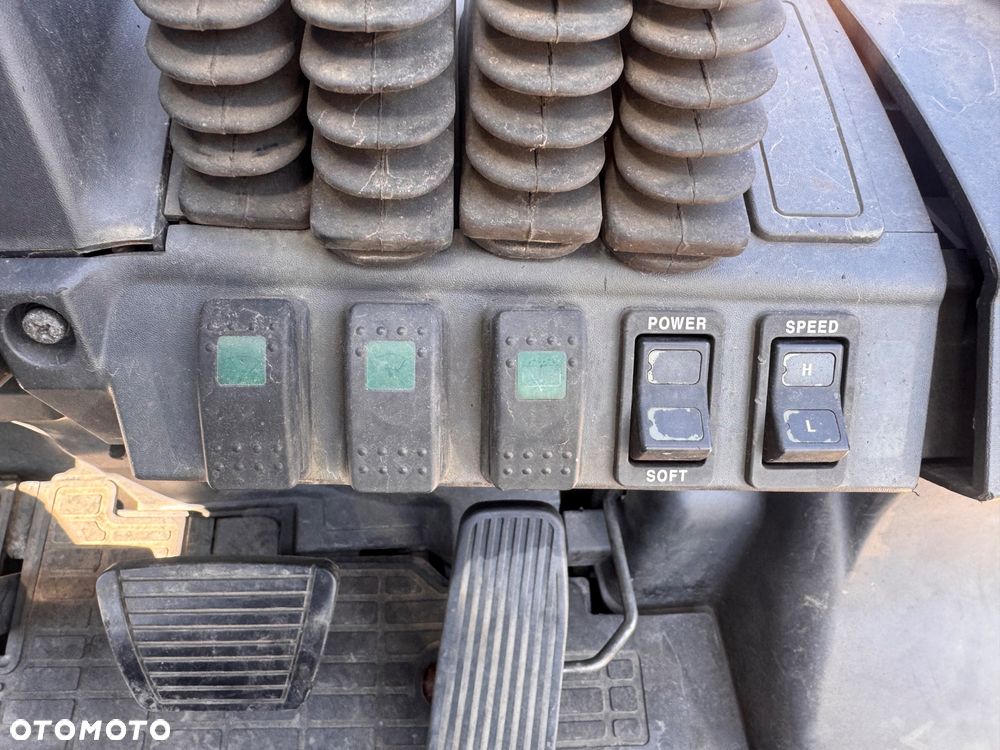 Caterpillar GP30N - 13