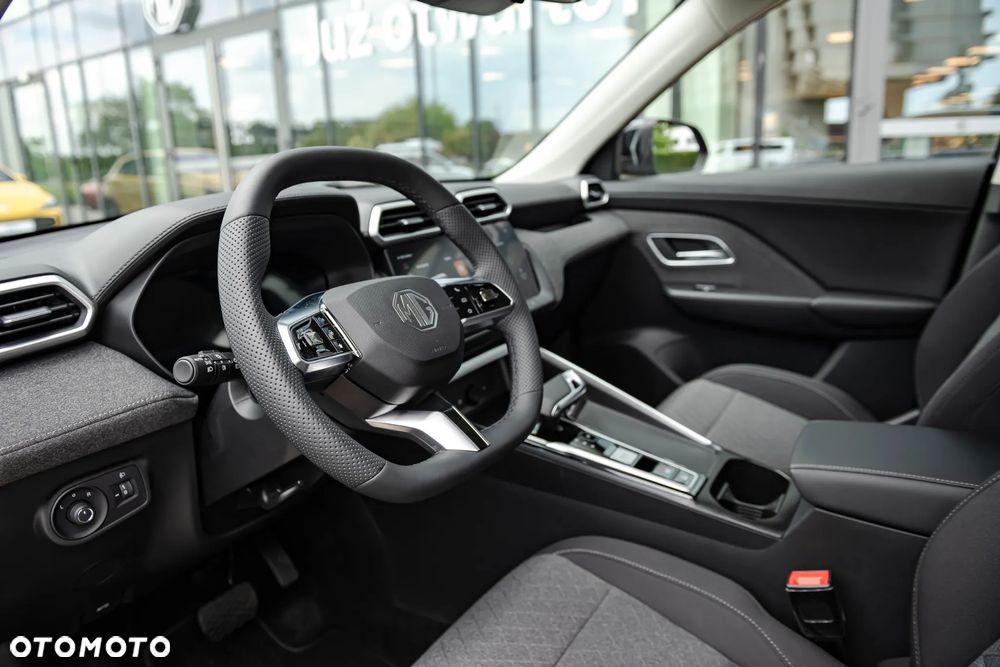 MG ZS 1.5 HEV+ Excite - 12