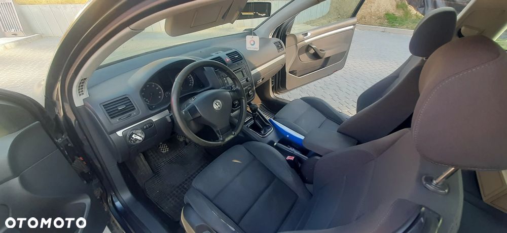 Volkswagen Golf 1.6 FSI Comfortline - 7