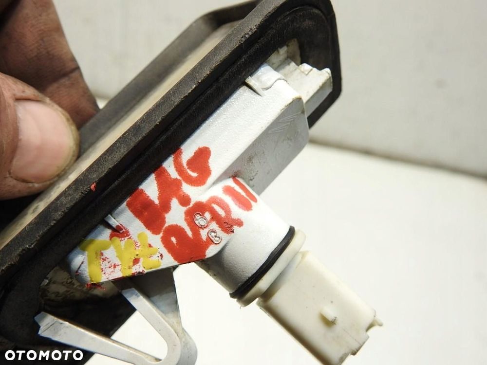 LAMPKA TABLICY REJESTRACYJNEJ CITROEN BERLINGO II 9683421680 - 3