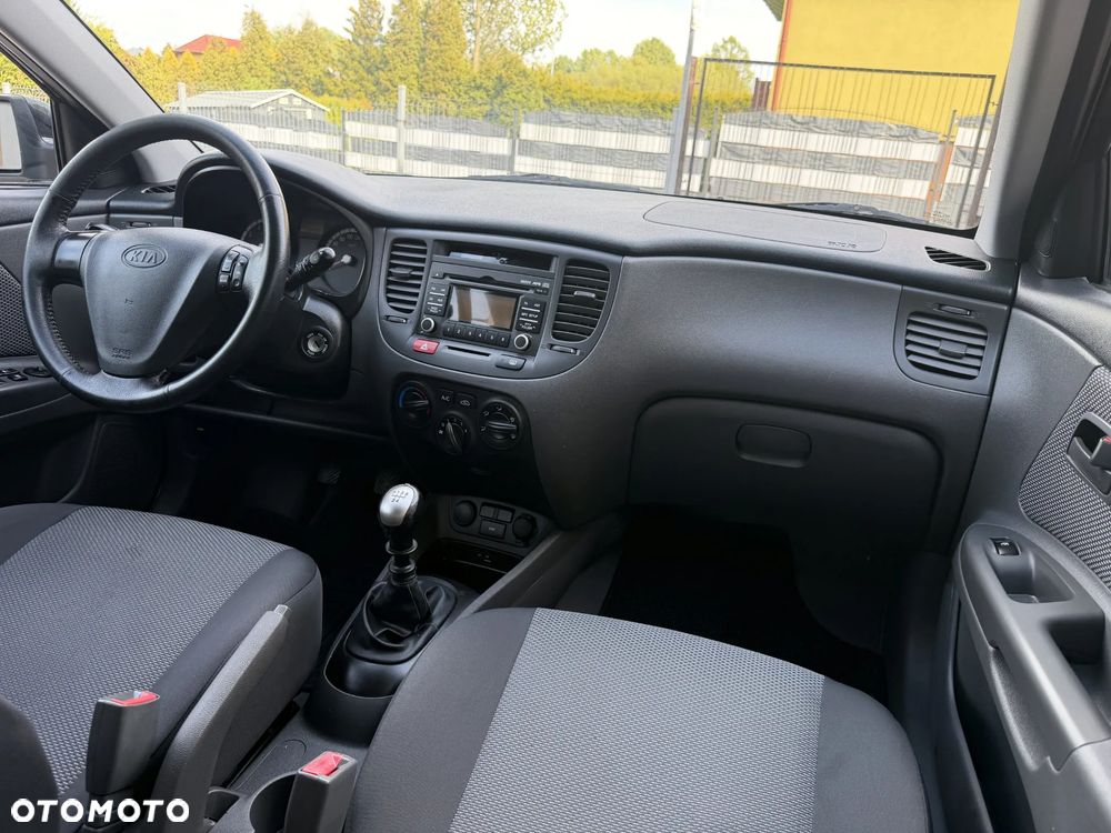 Kia Rio 1.4 Vision - 24