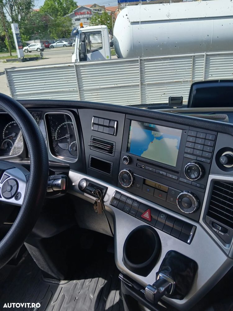 Mercedes-Benz Actros - 19