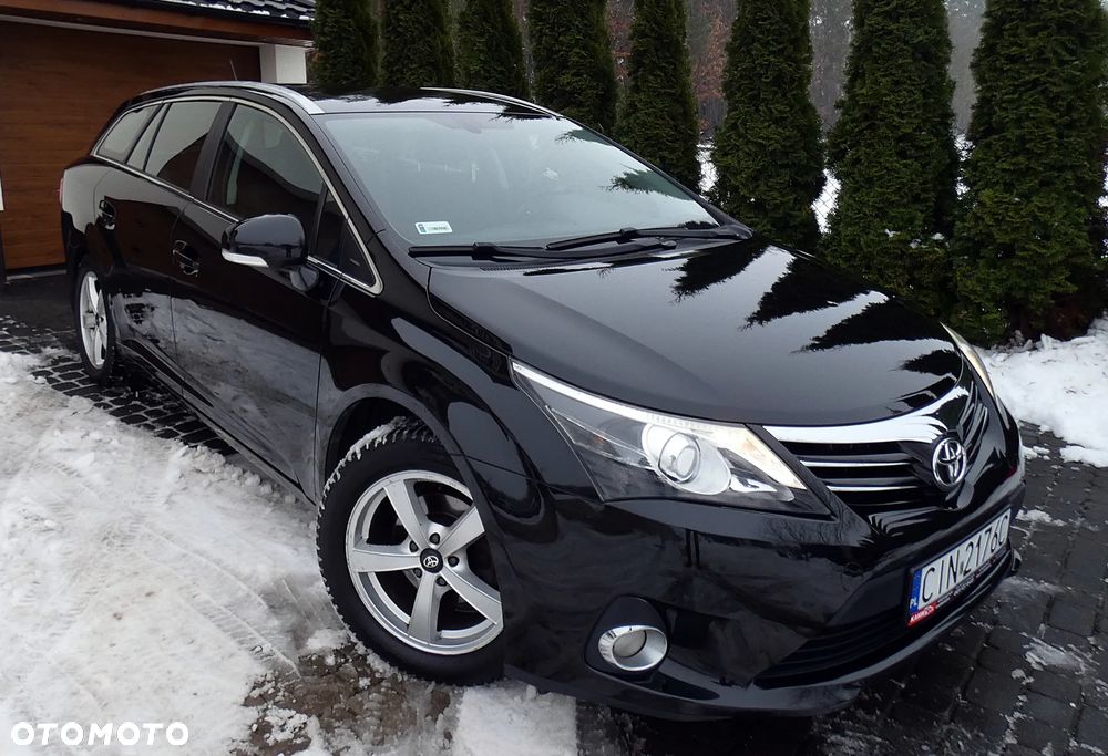 Toyota Avensis 1.8 Premium - 25