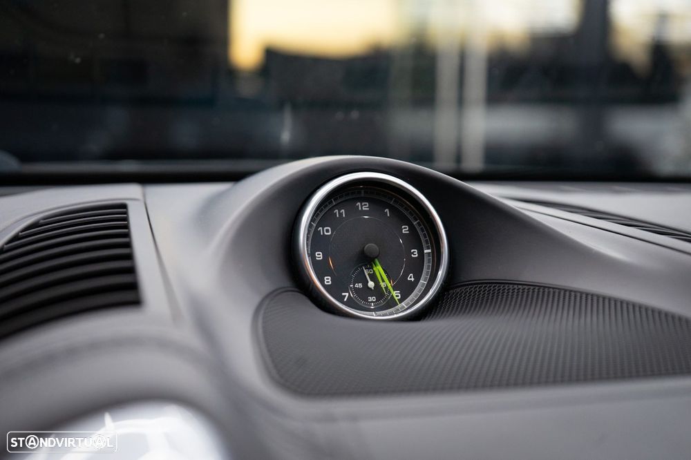 Porsche Cayenne S E-Hybrid Platinum Edition - 36