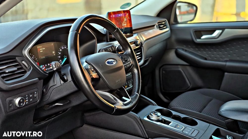 Ford Kuga 2.0 EcoBlue 4x4 Aut. TITANIUM - 12