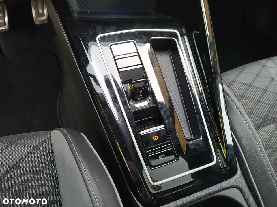 Volkswagen Golf - 14