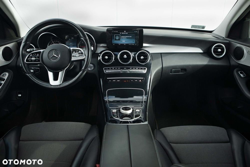 Mercedes-Benz Klasa C 200 d 9G-TRONIC - 27