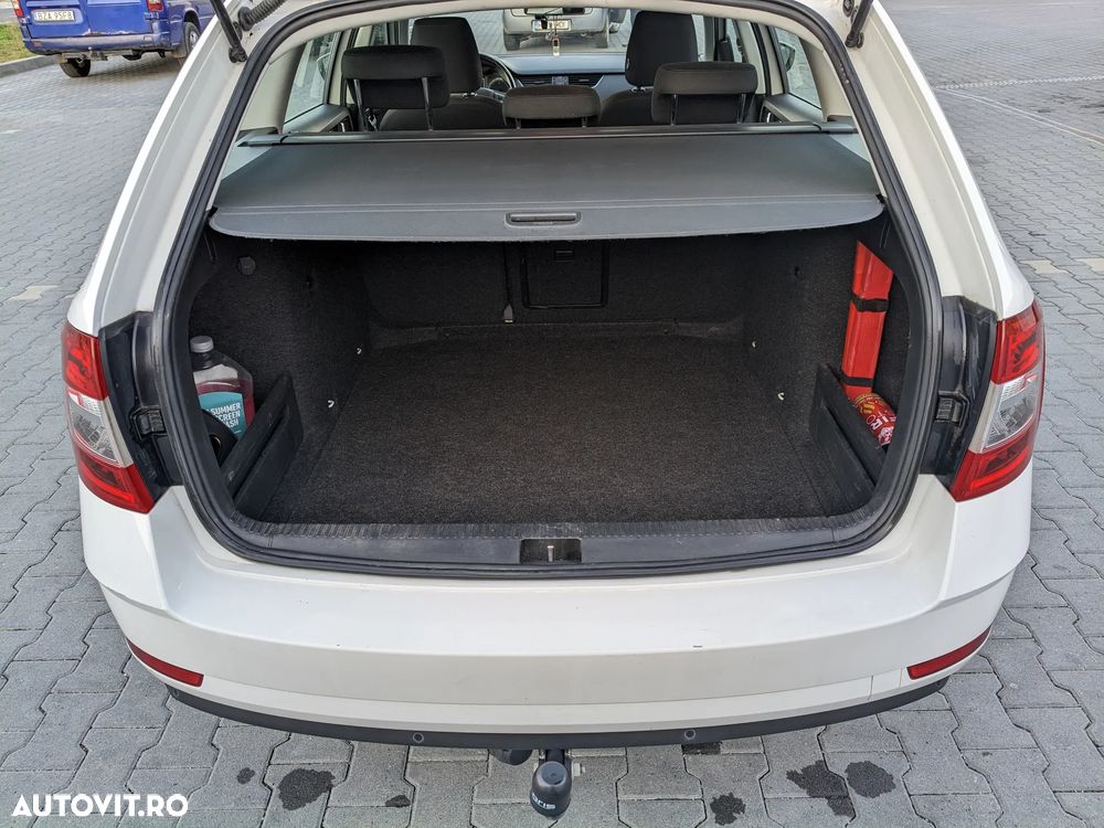 Skoda Octavia 1.6 TDI Style - 9