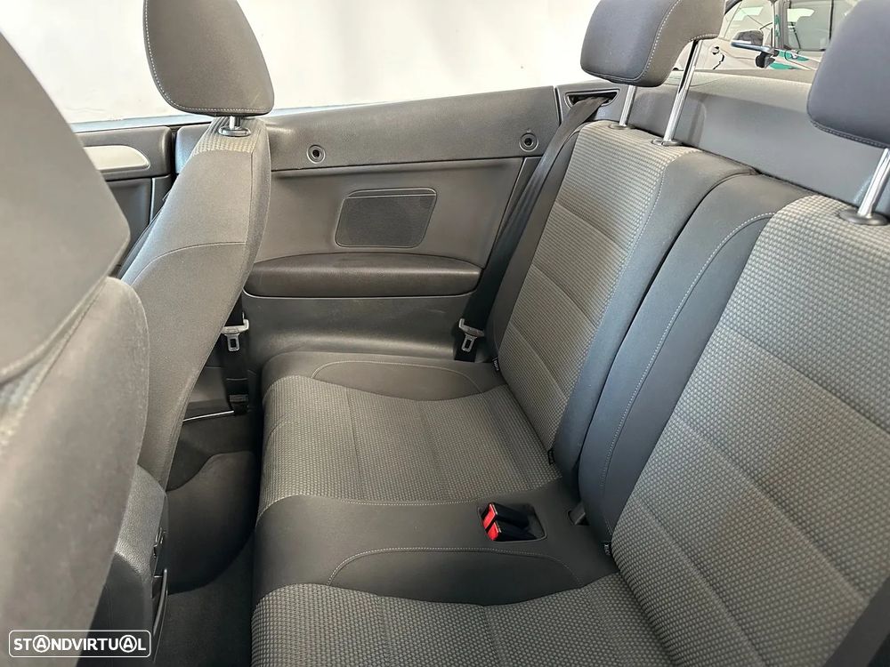 VW Golf Cabriolet 1.4 TSI DSG - 19