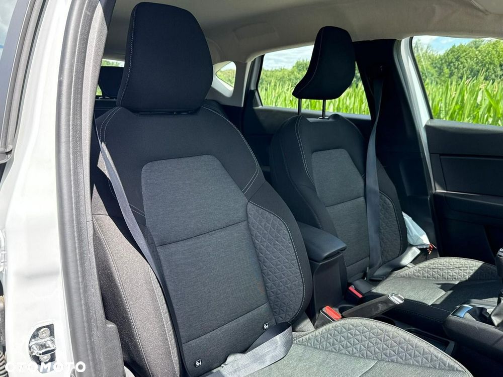 Renault Captur TCe Mild Hybrid 140 GPF TECHNO - 21
